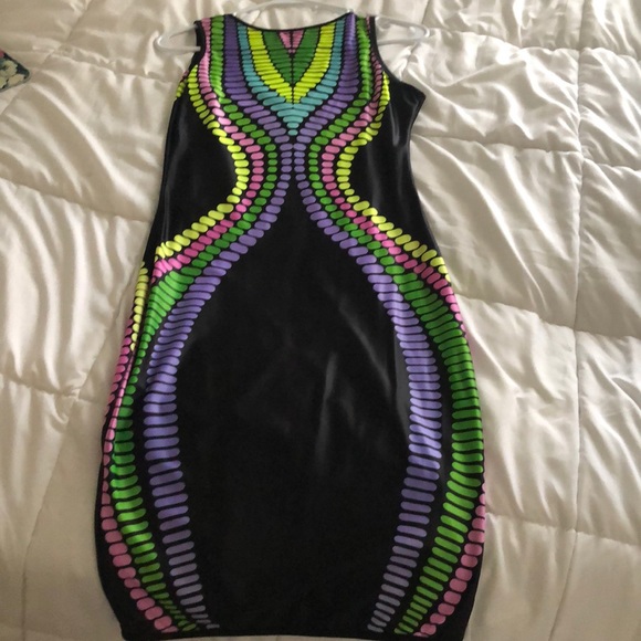 Sleek printed dress - Picture 2 of 2